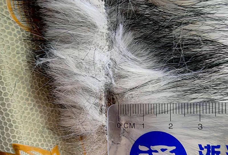 850mg * 185cm Boyalı uç tilki kürkü peluş kumaş 850mg * 185cm Boyalı uç tilki kürkü peluş kumaş
