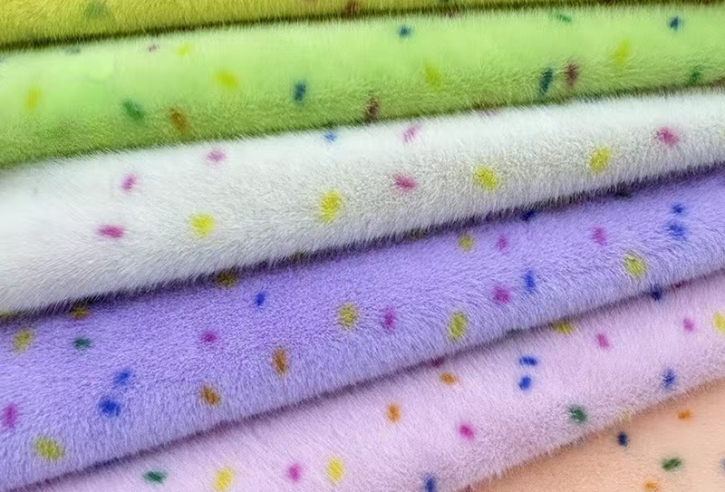 Renkli noktalı saf polyester suni vizon baskı