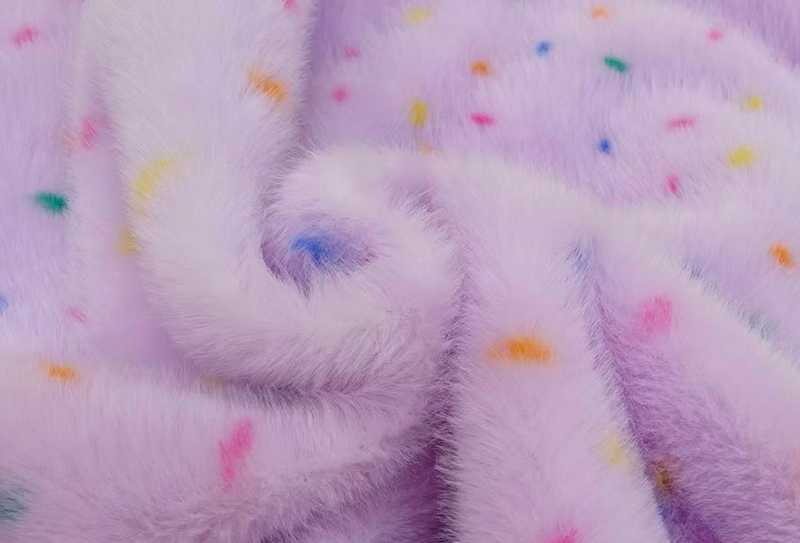 Renkli noktalı saf polyester suni vizon baskı Renkli noktalı saf polyester suni vizon baskı