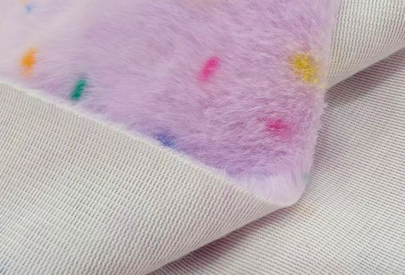 Renkli noktalı saf polyester suni vizon baskı Renkli noktalı saf polyester suni vizon baskı